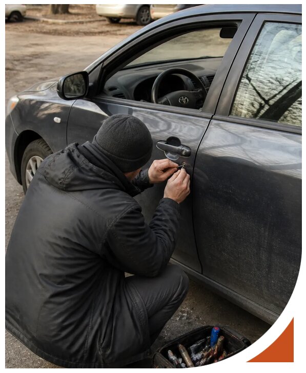 Профессиональное вскрытие автомобиля Тойота без повреждений в Канске